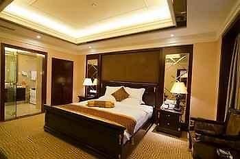 Zunyi Forest Hotel Zunyi Exterior photo